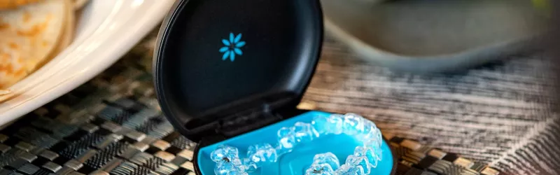 Invisalign® Background (Mobile)